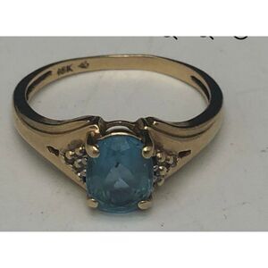 Blue Topaz 10kt Yellow Gold Ring Size 6.5